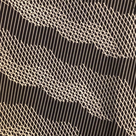 NWT PERRY ELLIS Men’s Shirt . Size XL - Picture 3 of 4